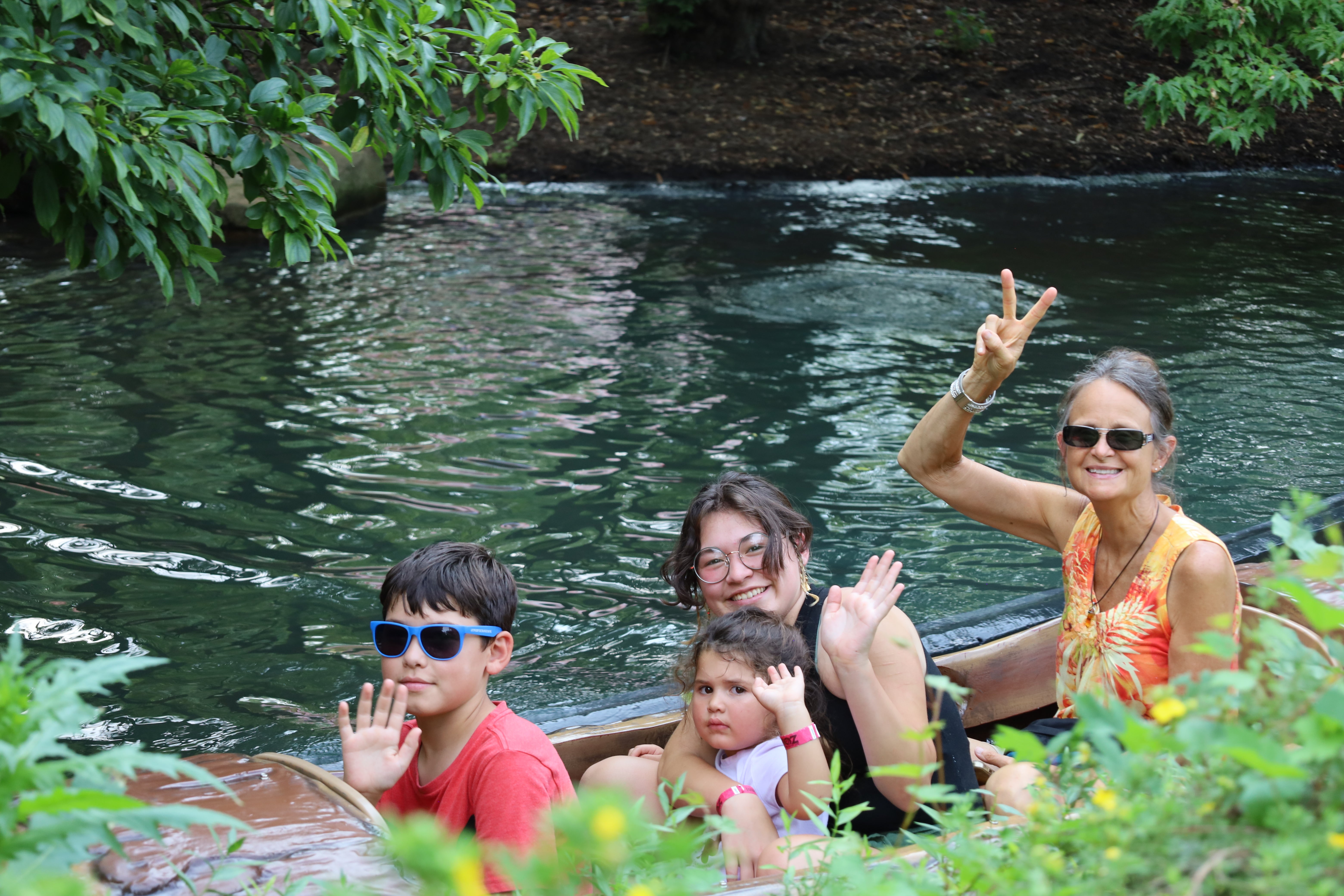 log ride